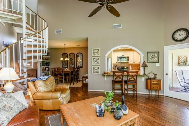 4144 Greystone Way in Sugar Land, TX - Building Photo - Building Photo