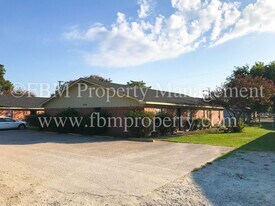 3224 W 8th Ave in Corsicana, TX - Building Photo