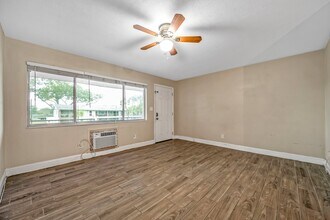 2353 Shelley St in Clearwater, FL - Building Photo - Building Photo