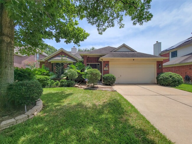 property at 2431 Edgewood Dr