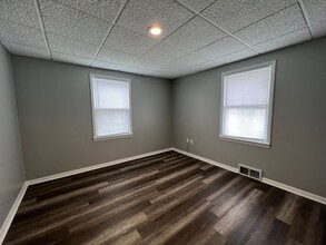 1718 Locust St in Quincy, IL - Building Photo - Building Photo