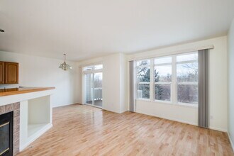 299 W Jamison Cir in Littleton, CO - Building Photo - Building Photo
