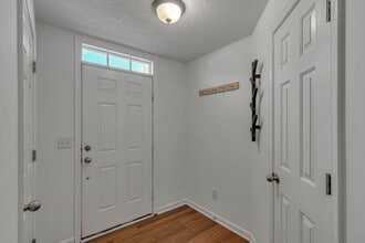 7277 Charlotte Pike in Nashville, TN - Building Photo - Building Photo