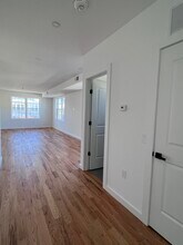 125 Broughton Ave, Unit 1 in Bloomfield, NJ - Foto de edificio - Building Photo