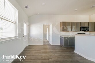 11021 Patriot Ct in Cleveland, TX - Building Photo - Building Photo