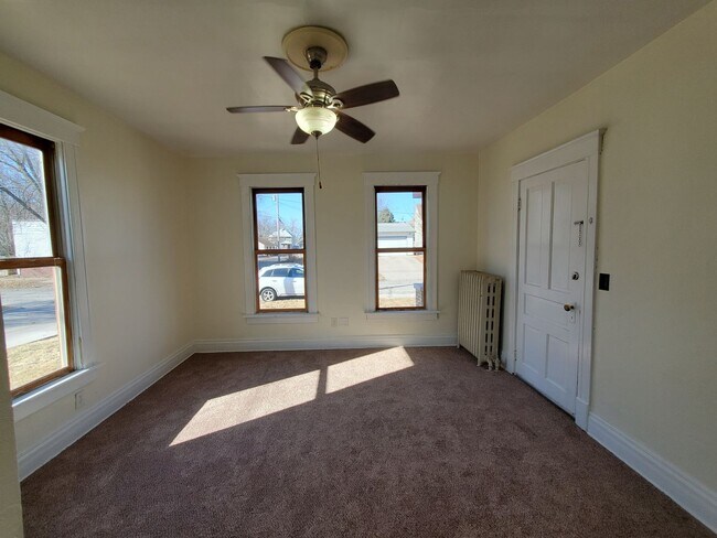 1314 11th St in Moline, IL - Building Photo - Building Photo