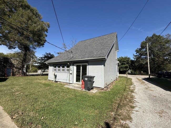 23 E Brown St in North Vernon, IN - Building Photo - Building Photo