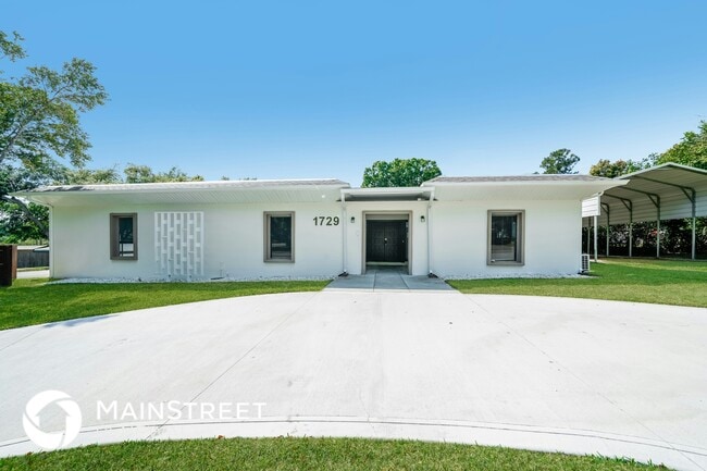 property at 1729 Dooley Ln