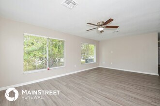 3019 Clay Cir in Sarasota, FL - Building Photo - Building Photo