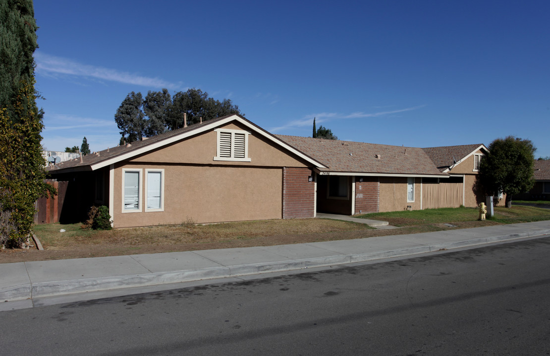 Myers Acres in Moreno Valley, CA - Building Photo