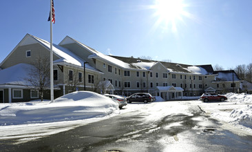 Creekside Village Senior Housing in Brunswick, ME - Foto de edificio - Building Photo