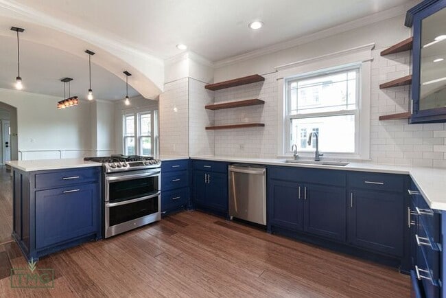 property at 1617 S Cheyenne Ave