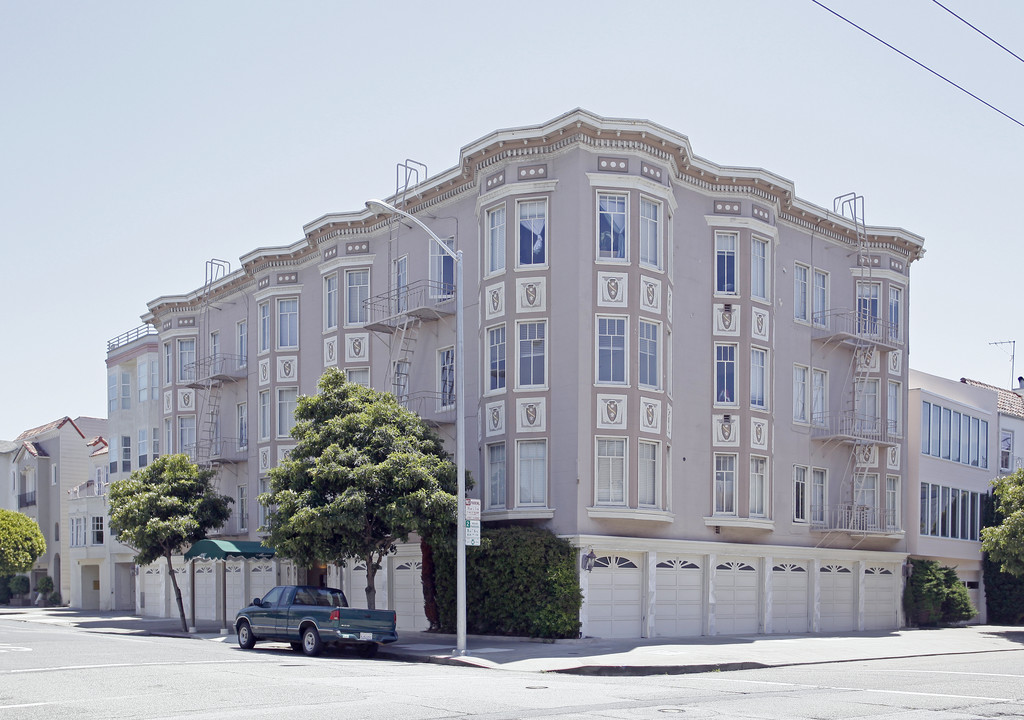 Marina Bay Studio Apartments in San Francisco, CA - Building Photo