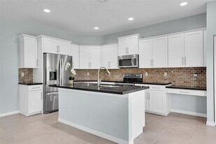 7162 Prudencia Dr in Greenacres, FL - Building Photo