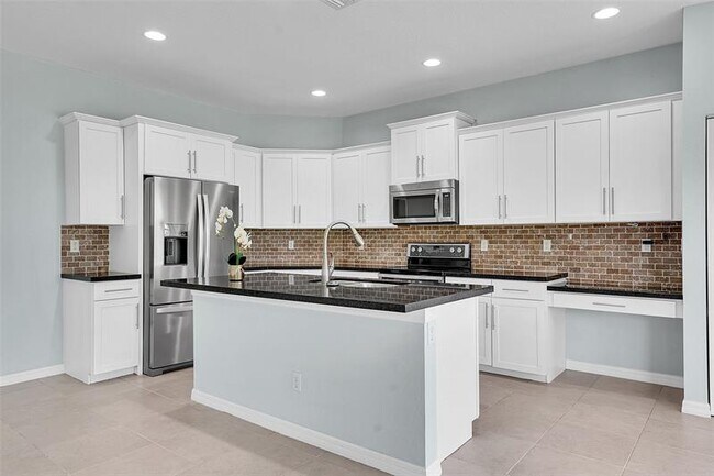 property at 7162 Prudencia Dr