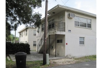 Glenwood Park Apartments in St. Petersburg, FL - Building Photo - Building Photo