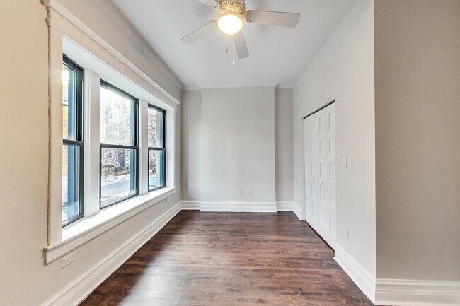 1000 W Dakin St-Unit -3 in Chicago, IL - Building Photo - Building Photo