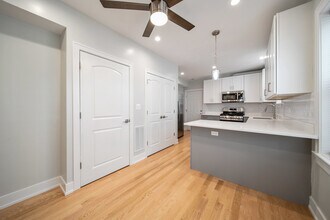 3014 N California Ave in Chicago, IL - Building Photo - Building Photo