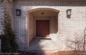 1131 Timberview Trail in Bloomfield Township, MI - Building Photo - Building Photo