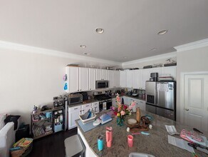 12011 Lake Baldwin Dr in Linton Hall, VA - Building Photo - Building Photo