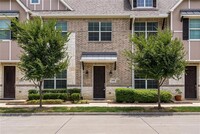 299 Ferndale Dr in Lewisville, TX - Foto de edificio - Building Photo