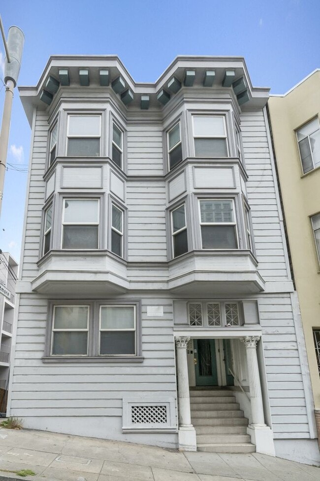 1040 Clay St in San Francisco, CA - Foto de edificio - Building Photo