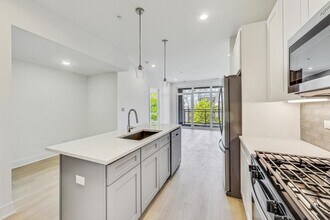 3355 N Southport Ave in Chicago, IL - Building Photo - Building Photo