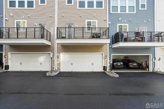 14 Fleet St in North Brunswick, NJ - Building Photo - Building Photo