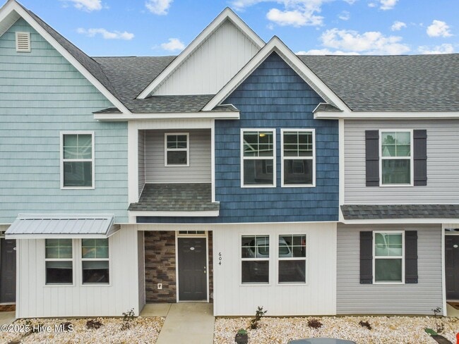 property at 604 Windsurfing Ln