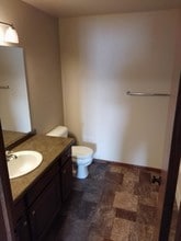 1511 Sharloh LP in Bismarck, ND - Building Photo - Building Photo