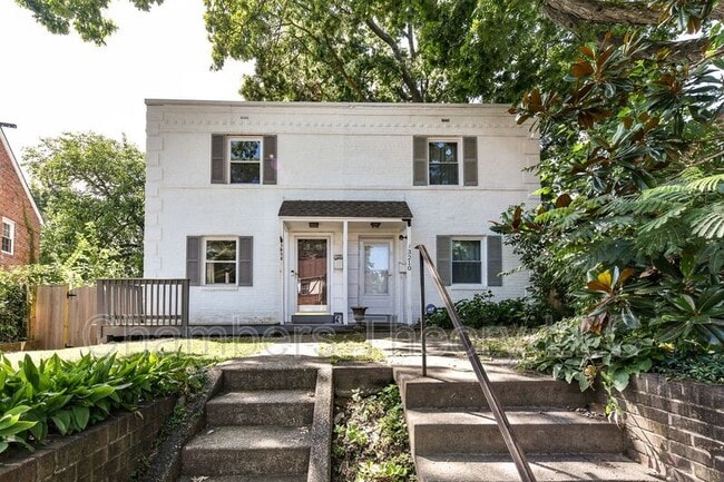 property at 3208 9th St S