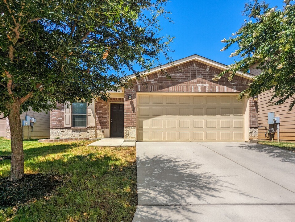 11715 Wildcat Cove in San Antonio, TX - Building Photo