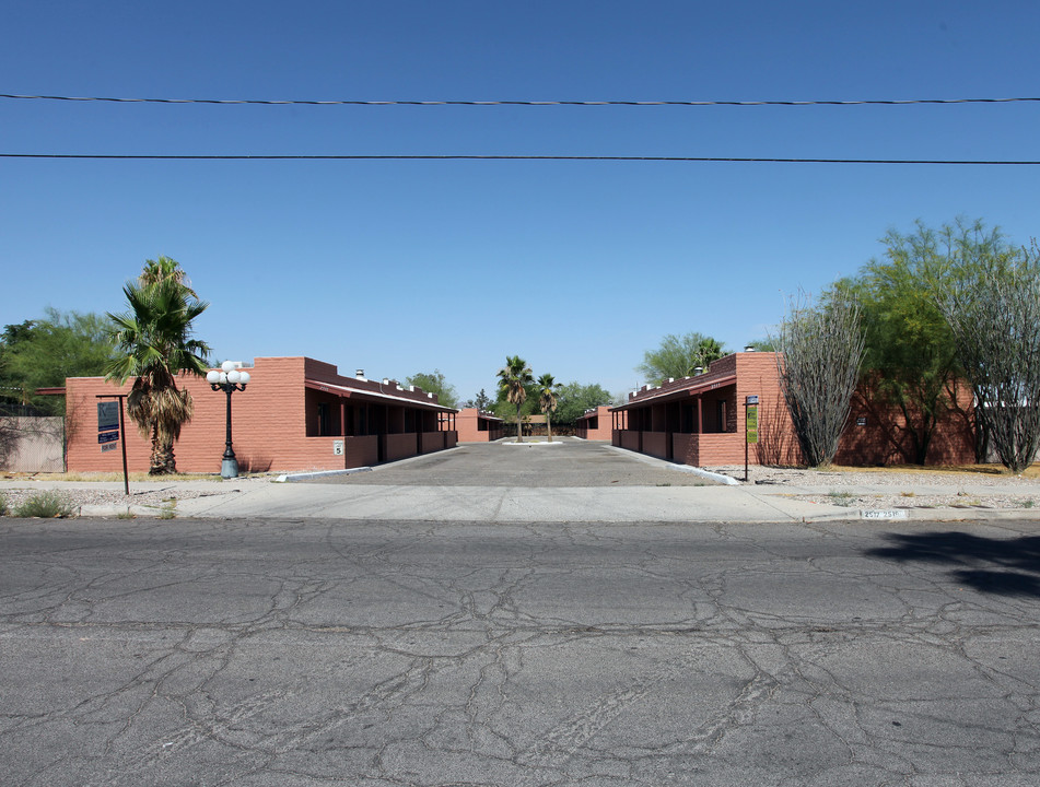 2511-2517 N Geronimo Ave in Tucson, AZ - Building Photo