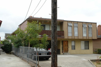 1520 Woolsey St in Berkeley, CA - Building Photo - Building Photo