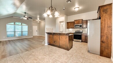 3005 NW 182nd Terrace in Edmond, OK - Building Photo - Building Photo