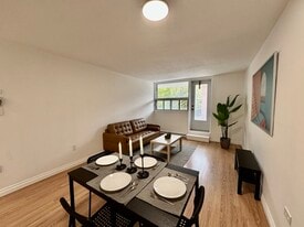 2175 Chapdelaine Av in Québec, QC - Building Photo