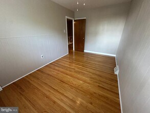 3233 Comly Pl in Philadelphia, PA - Building Photo - Building Photo