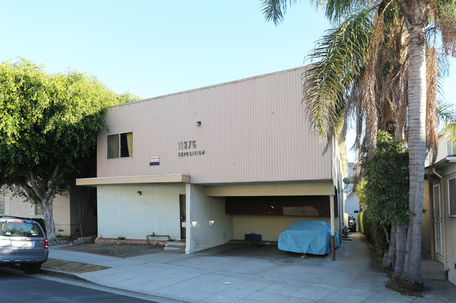 11376 Exposition Blvd in Los Angeles, CA - Building Photo - Primary Photo