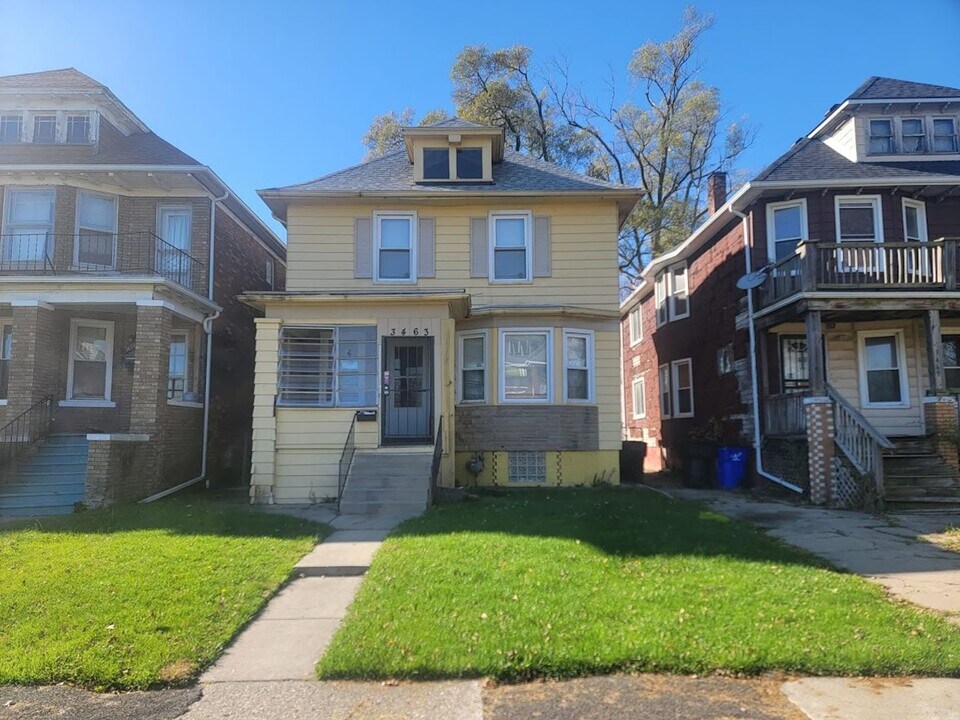 3463 Montclair St in Detroit, MI - Building Photo