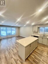 130 W 34th St in Hamilton, ON - Building Photo - Building Photo