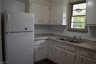 205 McFadden St in St. Clairsville, OH - Building Photo - Building Photo