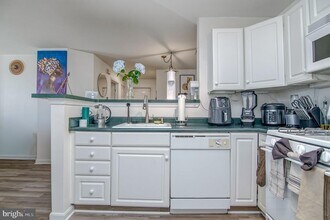 1066 Gardenview Loop in Woodbridge, VA - Building Photo - Building Photo