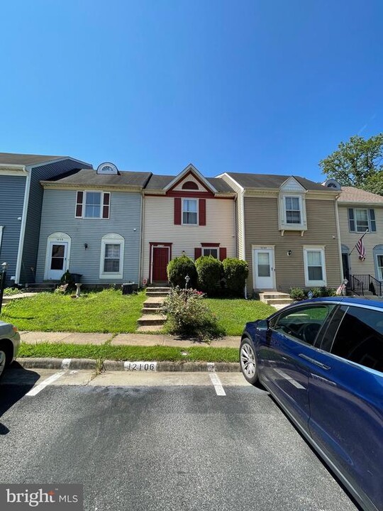 12106 Presidio Way in Woodbridge, VA - Building Photo