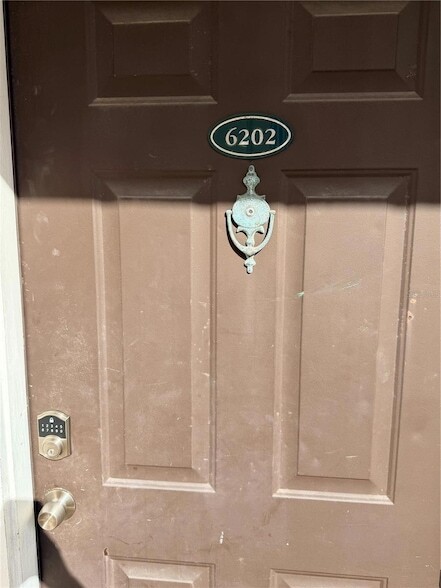 10764 70th Ave N, Unit 6202 in Seminole, FL - Foto de edificio - Building Photo