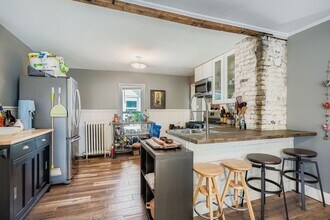 1000 26th Ave NE, Unit First floor (Unit 1) in Minneapolis, MN - Building Photo - Building Photo