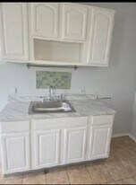 9-11 Webb St, Unit 2 in Waterbury, CT - Building Photo