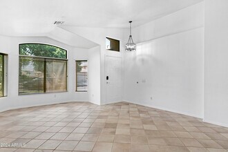 1462 W Blue Ridge Way in Chandler, AZ - Building Photo - Building Photo