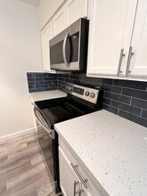 2013 N 49th St in Phoenix, AZ - Building Photo - Building Photo