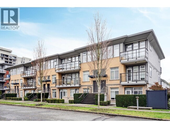 property at 5649 Kings Rd