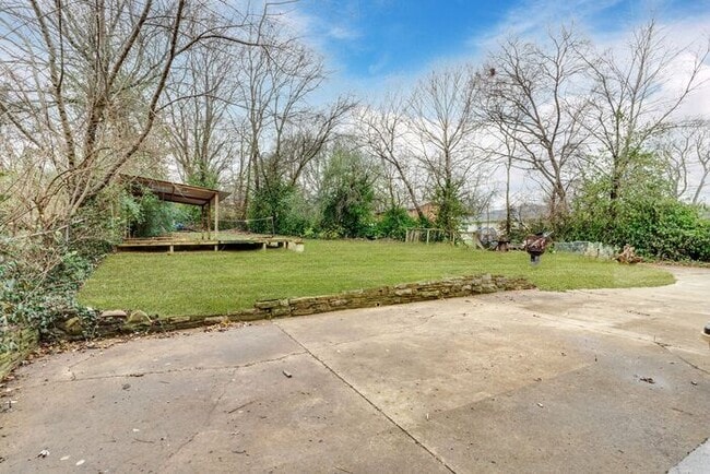 345 May Dr in Nashville, TN - Building Photo - Building Photo